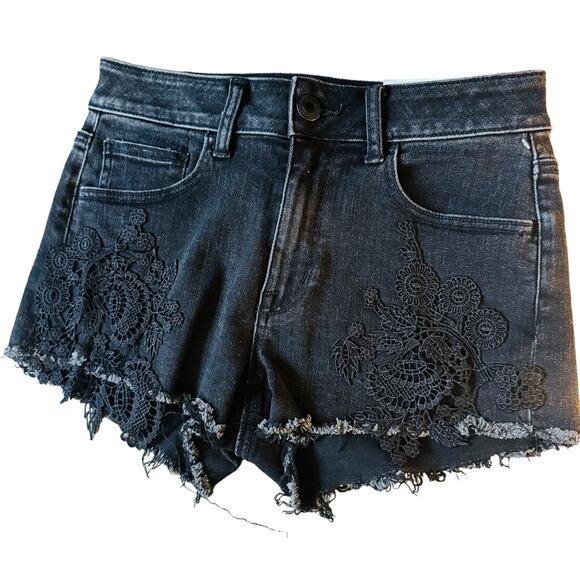 American Eagle Black Lace Floral Super Stretch  Hi-Rise Shorts Size 4 NWT - Picture 1 of 7
